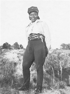 Bessie Stringfield via Ann Ferrar Collection. Photo must not be used by other parties without prior consent from the author.